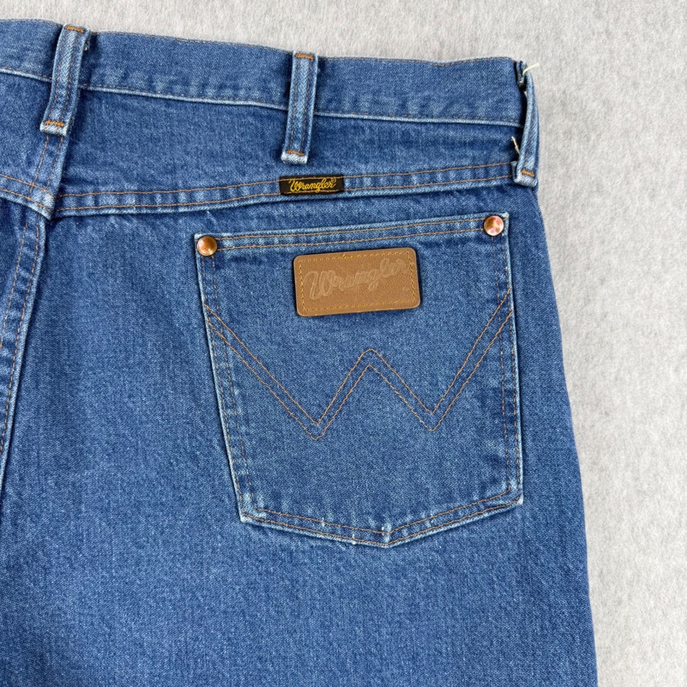 Vintage Wrangler Jeans Mens Fits 38x31 Blue 31MWZ Cowboy Cut Denim Made in USA
